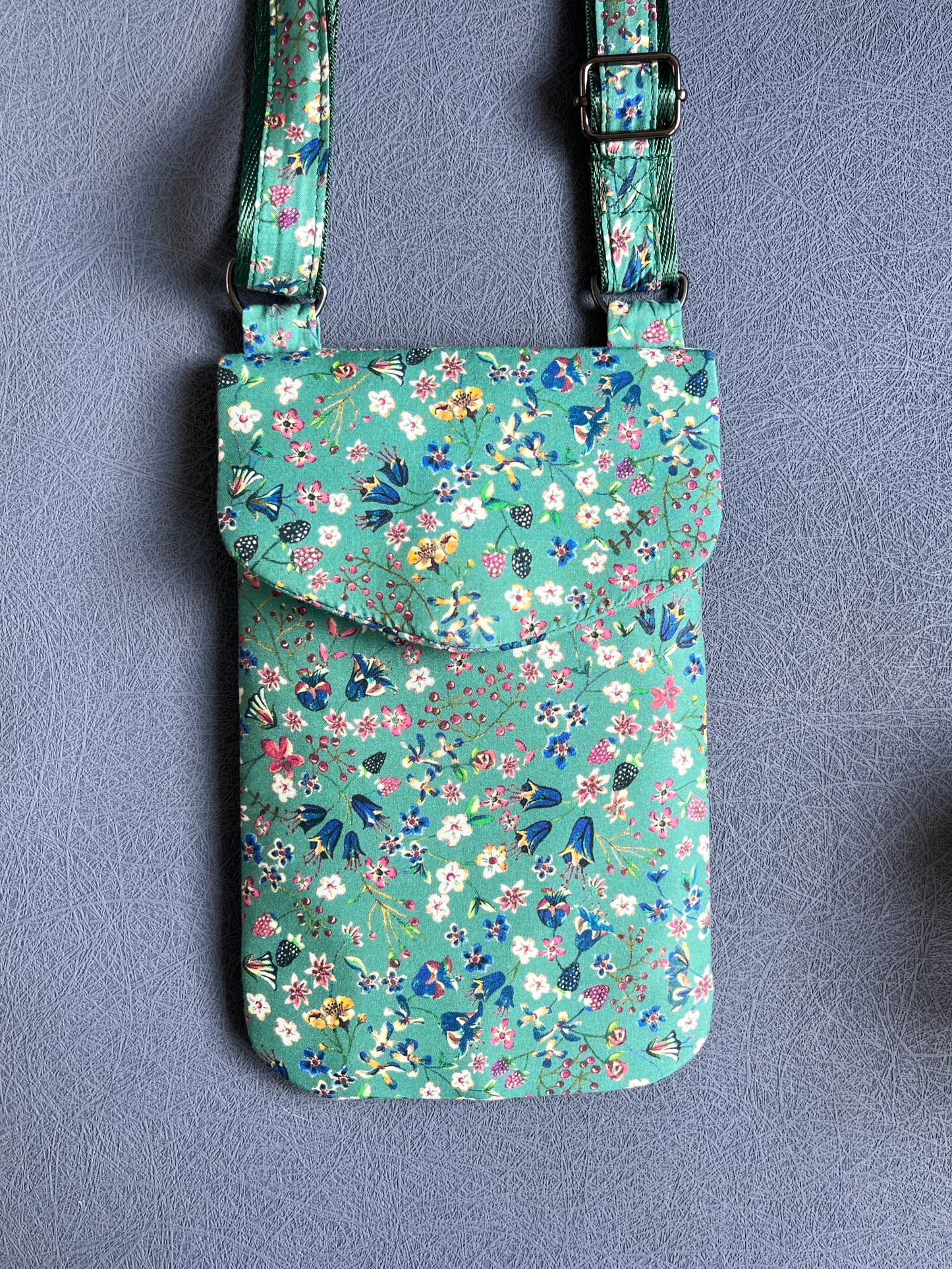 Sling Pouch - Liberty Donna