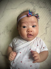 Load image into Gallery viewer, Dazzle Baby Headband
