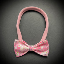 Load image into Gallery viewer, Mitsi Valeria Pink Baby Headband
